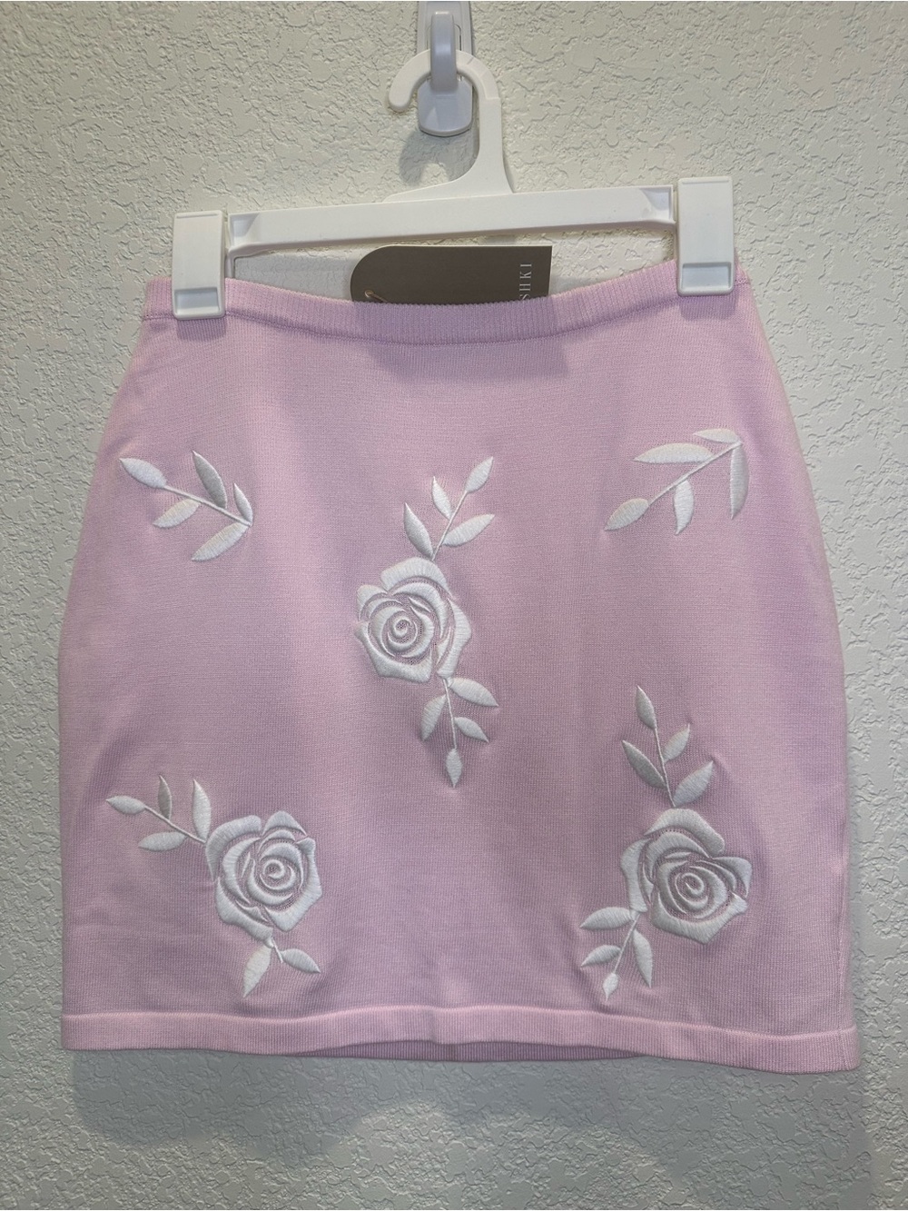 MESHKI Tallulah Rose Knit Mini Skirt Fairy Floss Pink Size L NWT